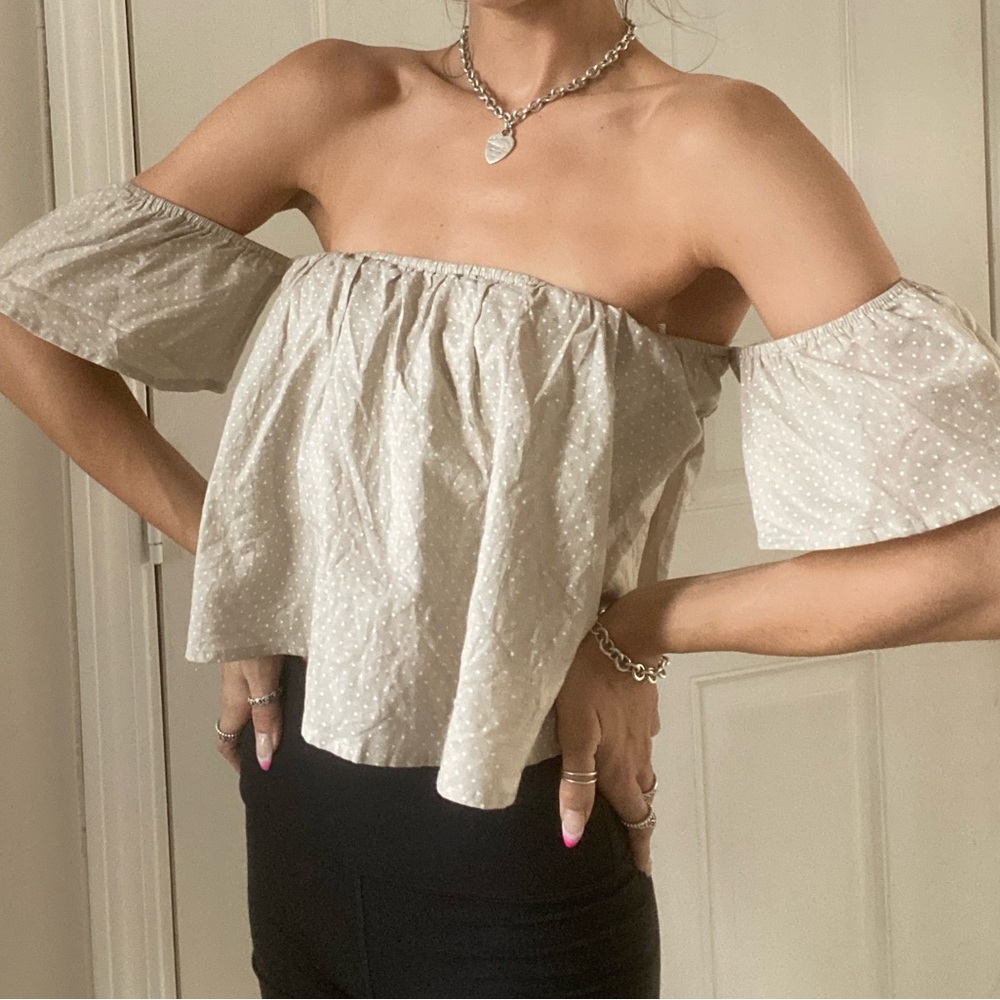 Beige Spotted Cropped Top